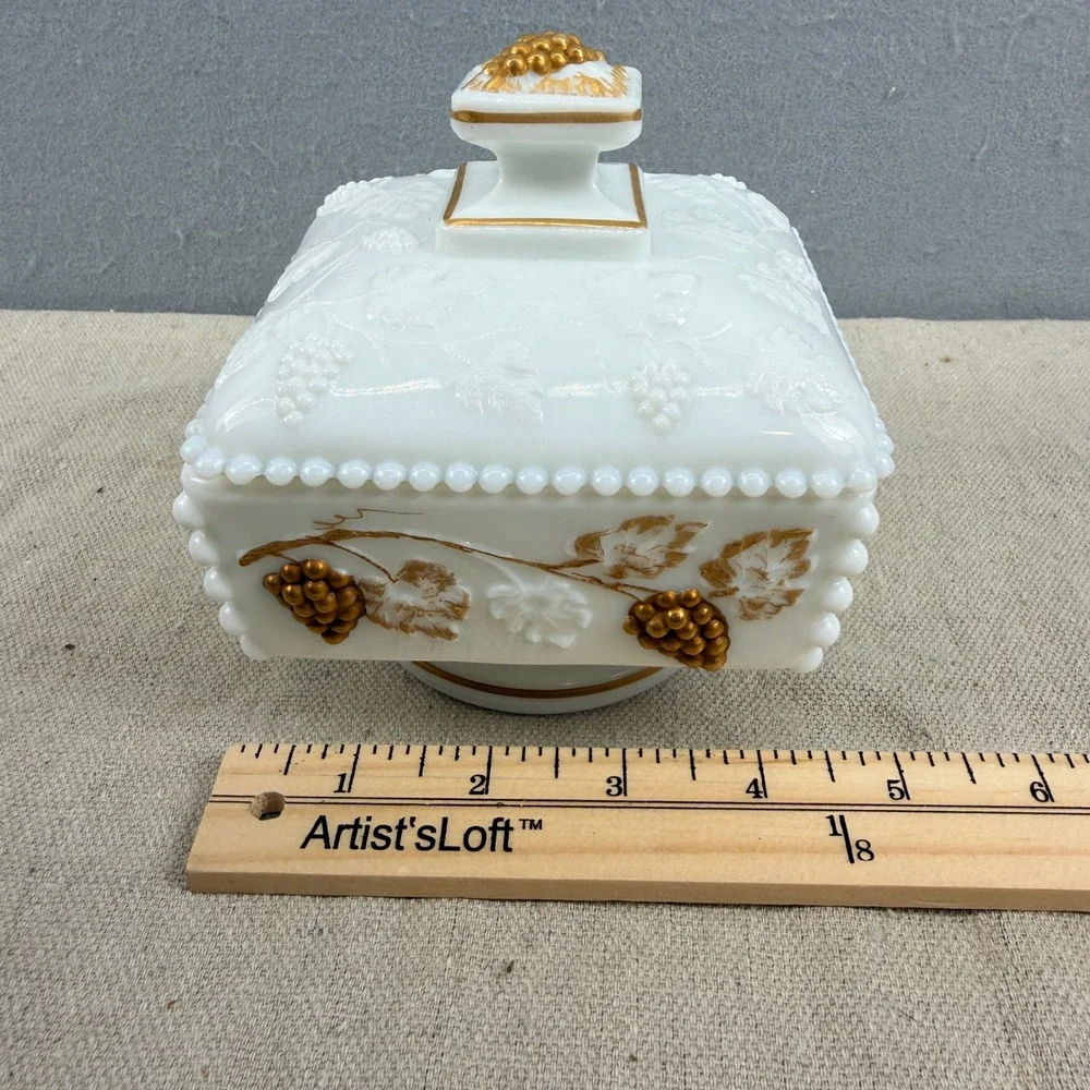 VTG Westmoreland Milk Glass Beaded Grape Square Candy Dish Gold Trim - Picture 9 of 10